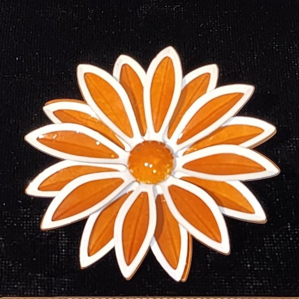 Vintage Flower Power Brooch
